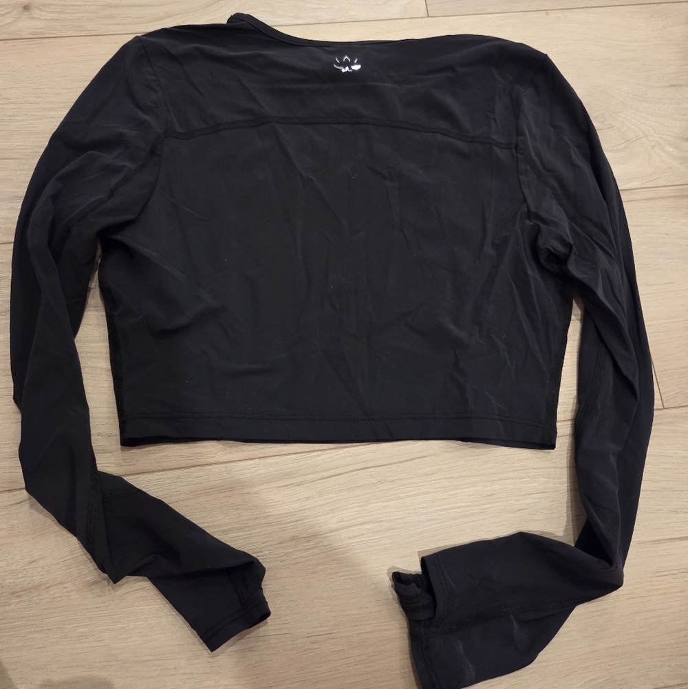 Beyond Yoga Long Sleeve Top 🖤